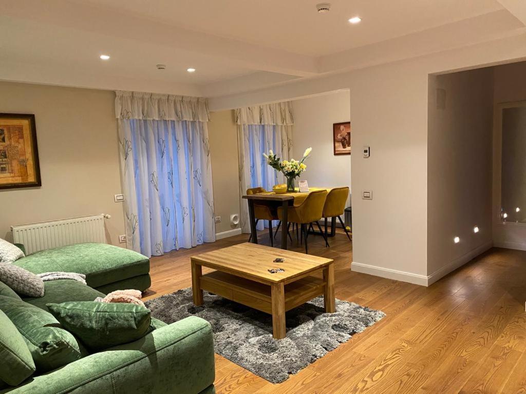 Apartaments Rîşnov 외부 사진