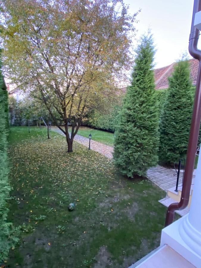 Apartaments Rîşnov 외부 사진